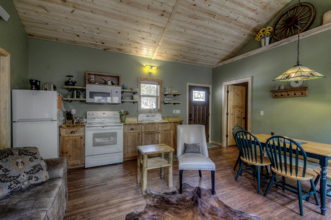 키스톤 Yak Ridge Cabins And Farmstead By Mount Rushmore 빌라 외부 사진